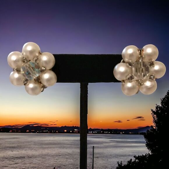AB Crystal Cluster Earrings Bead JAPAN Faux Pearl Clip-On MCM Aurora Borealis. - Picture 16 of 16